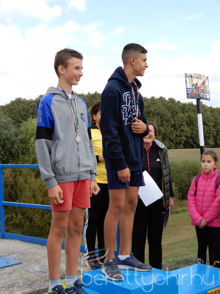 Mezei futóbajnokság Berettyóújfaluban 136